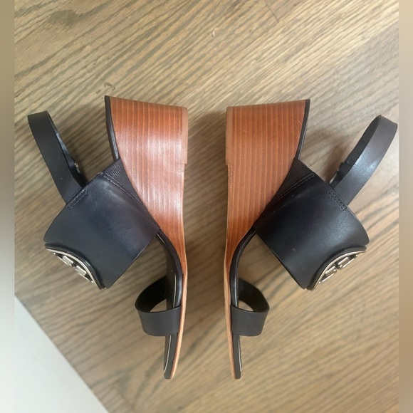 Tory Burch Metal Miller Wedge in Navy women’s size 6 - Picture 4 of 8